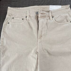 American Eagle Outfitters Light Khaki Chinos